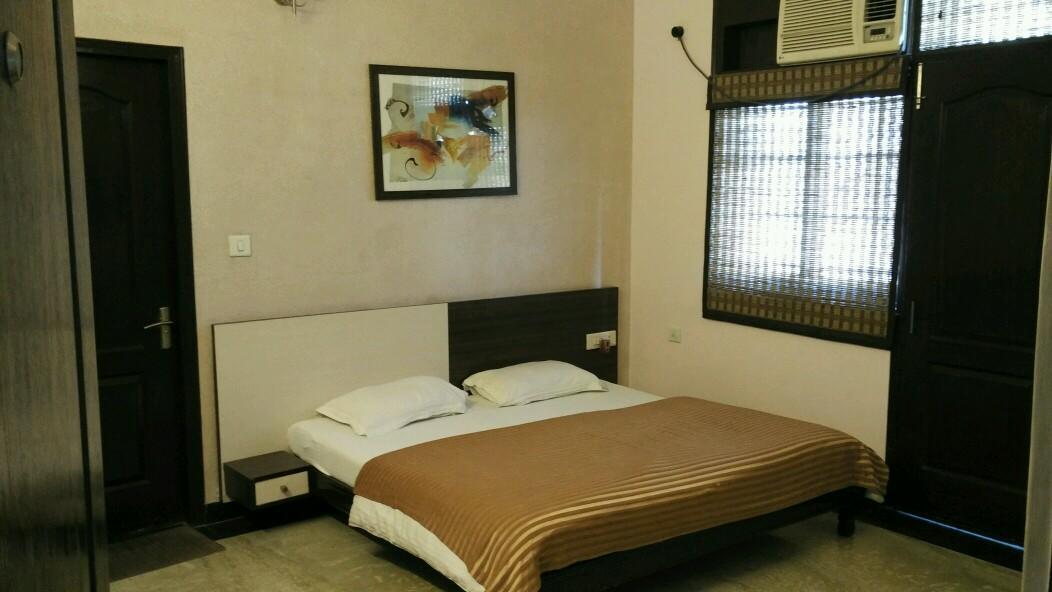 Hotel The Urmi Haridwār Exteriér fotografie