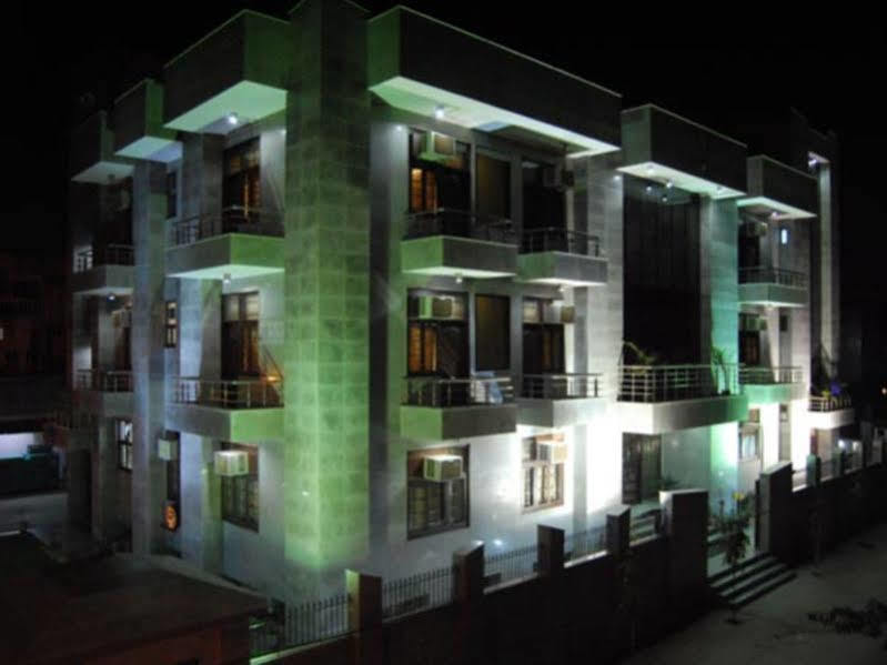 Hotel The Urmi Haridwār Exteriér fotografie