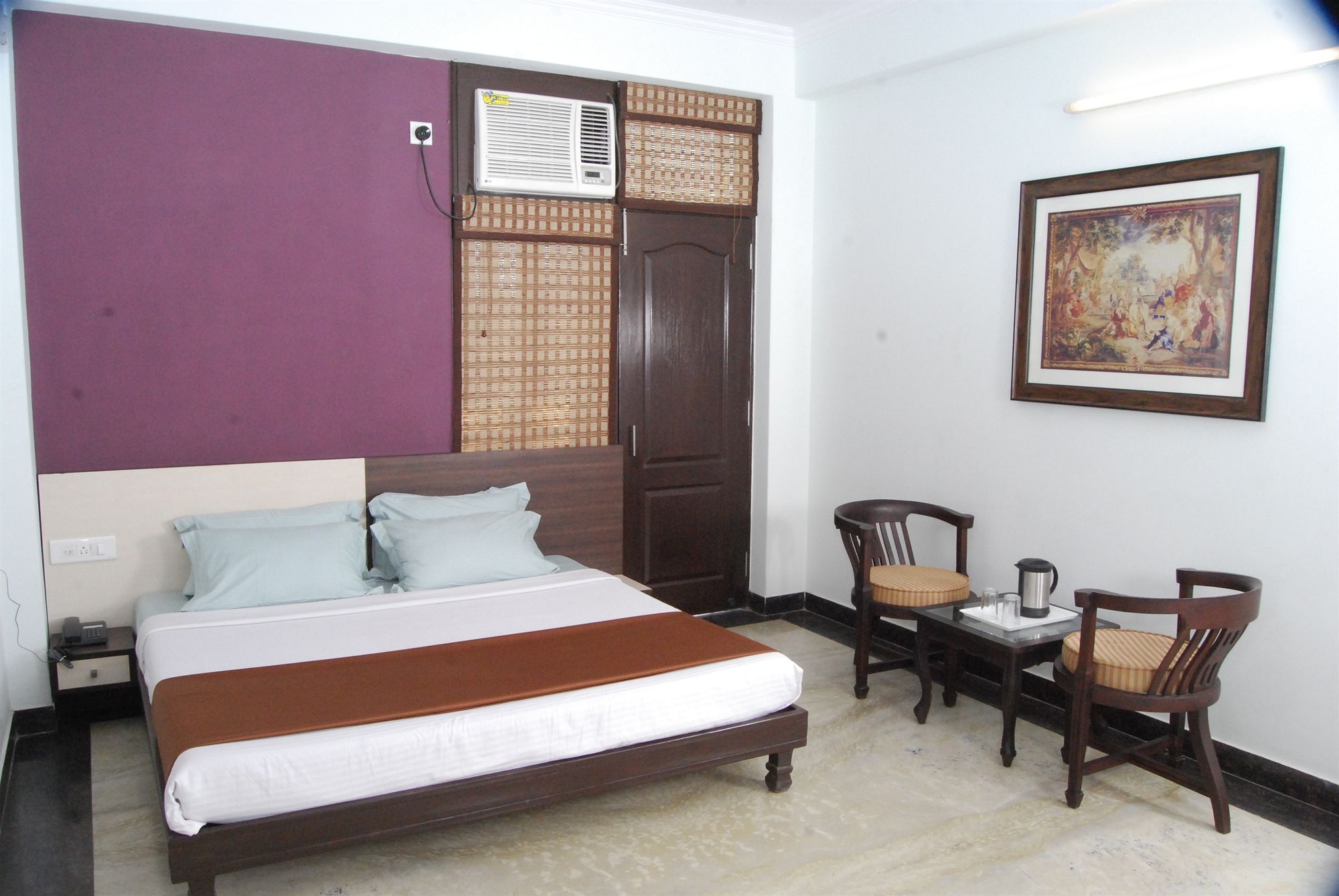 Hotel The Urmi Haridwār Exteriér fotografie