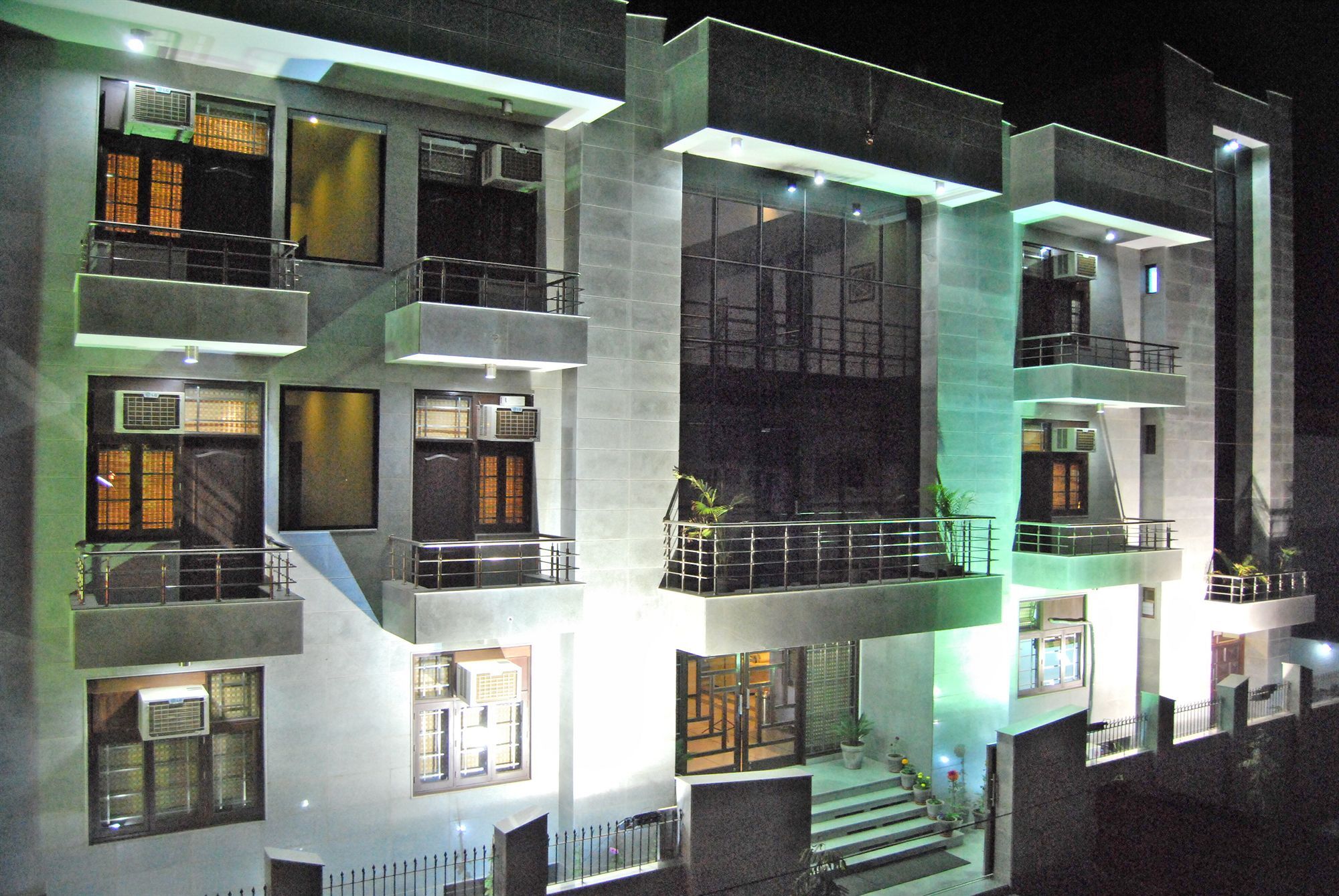 Hotel The Urmi Haridwār Exteriér fotografie